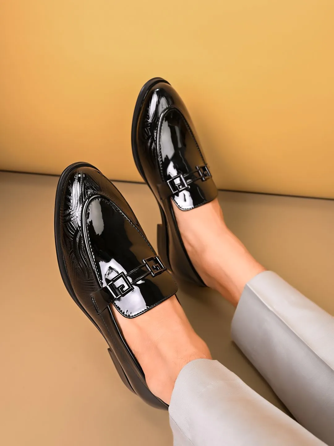 House of Pataudi Men Round Toe Slip On Formal Loafers