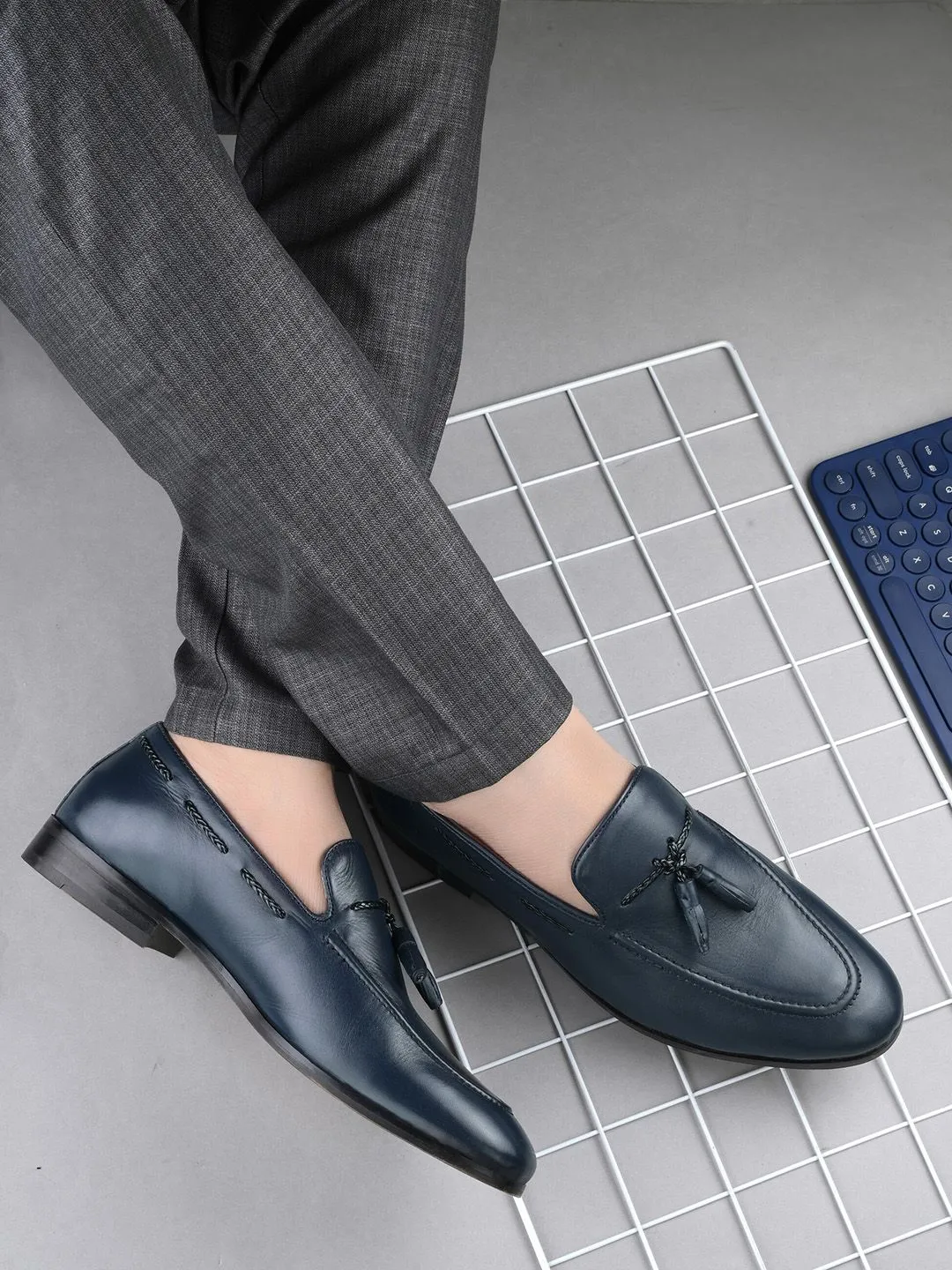 House of Pataudi Men Tassel Leather Formal Loafers