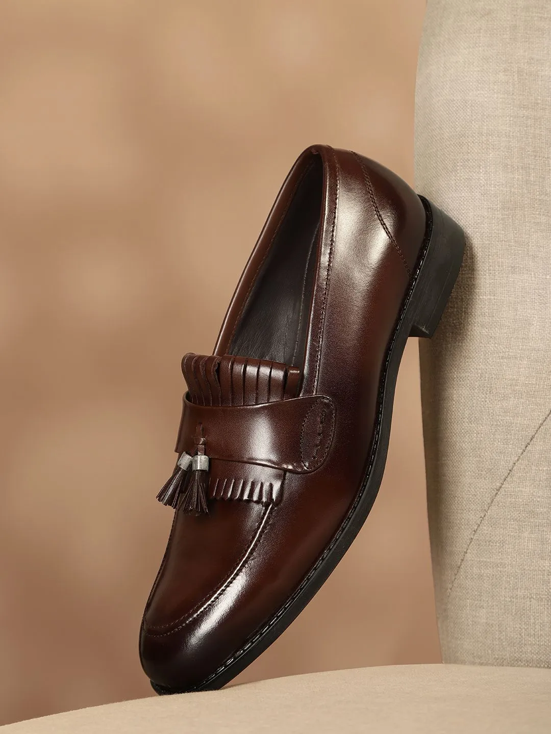 House of Pataudi Men Tasselled Formal Loafers